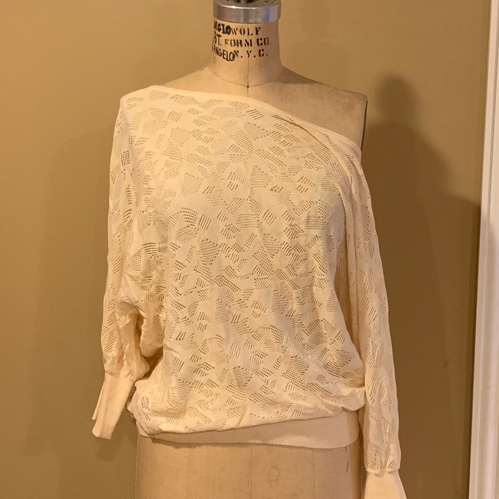 BCBGeneration off white top